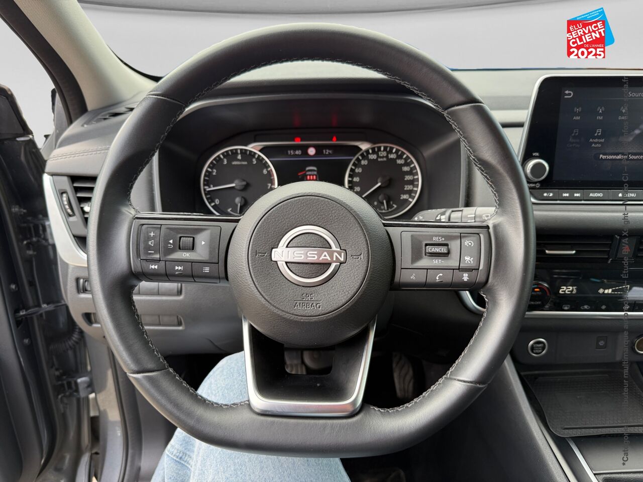 Véhicule d'occasion NISSAN QASHQAI 1.3 MILD HYBRID 140CH BUSINESS EDITION chez Toyota Bar le Duc
