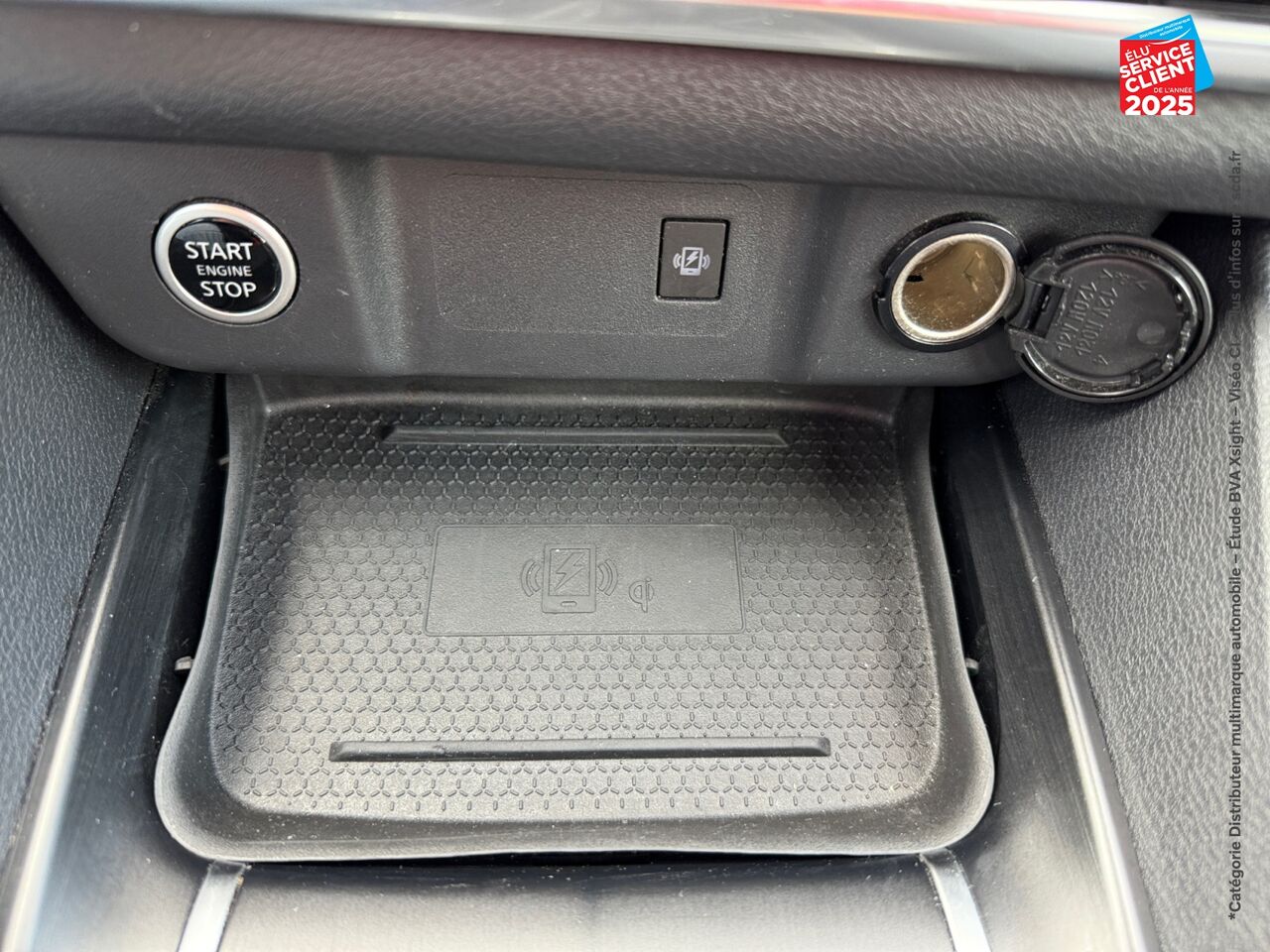 Véhicule d'occasion NISSAN QASHQAI 1.3 MILD HYBRID 140CH BUSINESS EDITION chez Toyota Bar le Duc