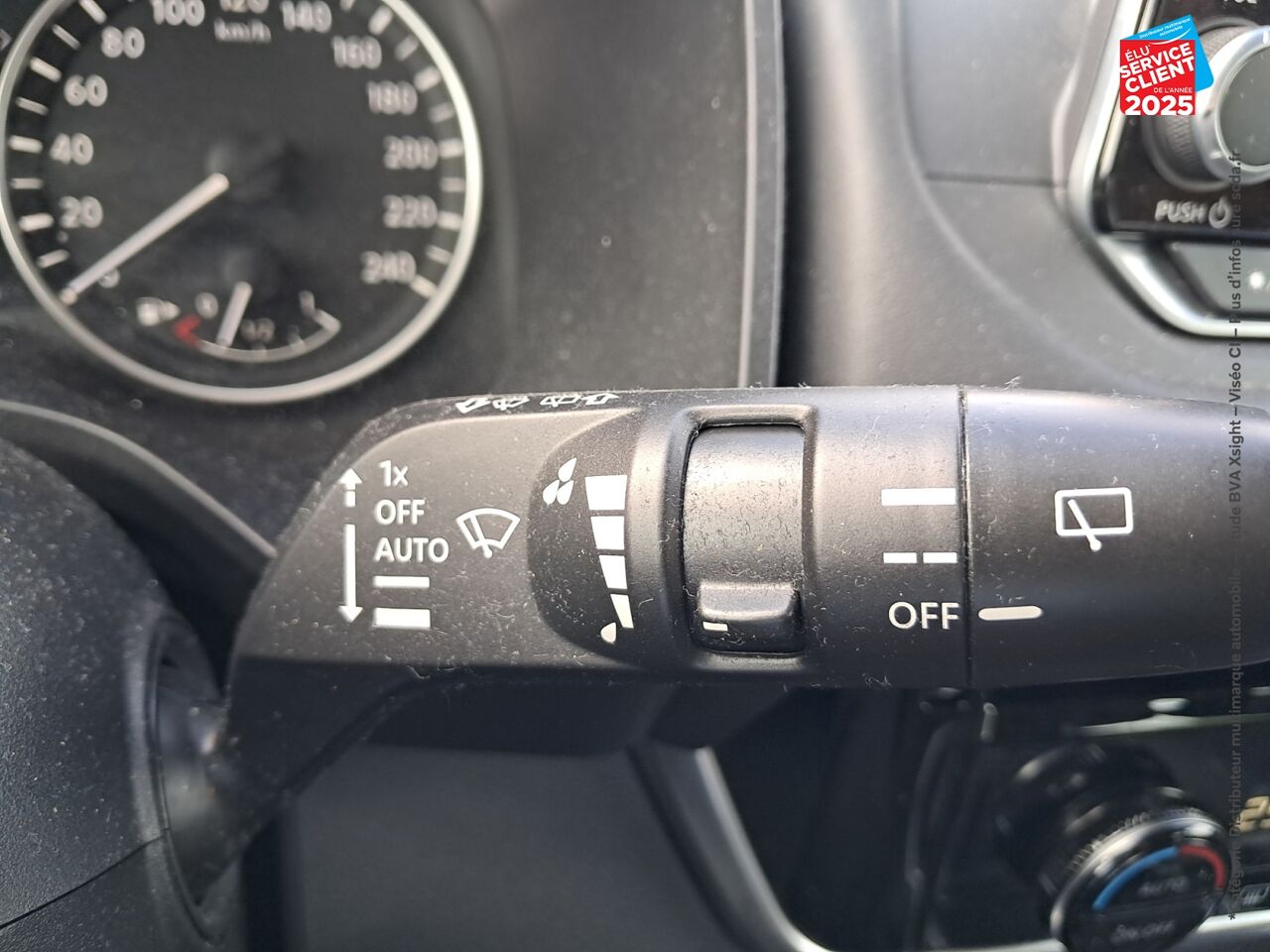 Véhicule d'occasion NISSAN QASHQAI 1.3 MILD HYBRID 140CH BUSINESS EDITION CAMERA chez Nissan Qashqai occasion