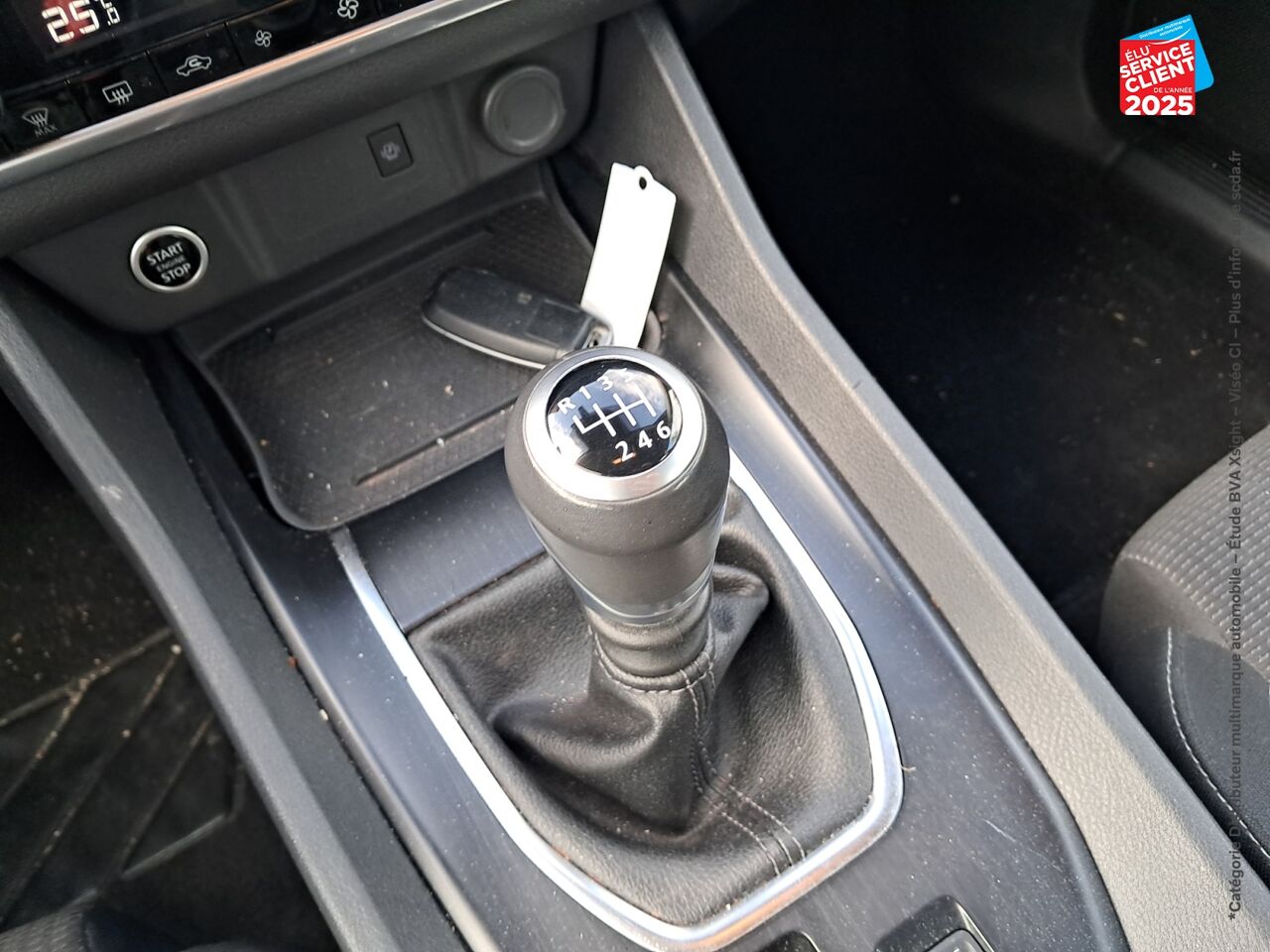 Véhicule d'occasion NISSAN QASHQAI 1.3 MILD HYBRID 140CH BUSINESS EDITION CAMERA chez Nissan Qashqai occasion