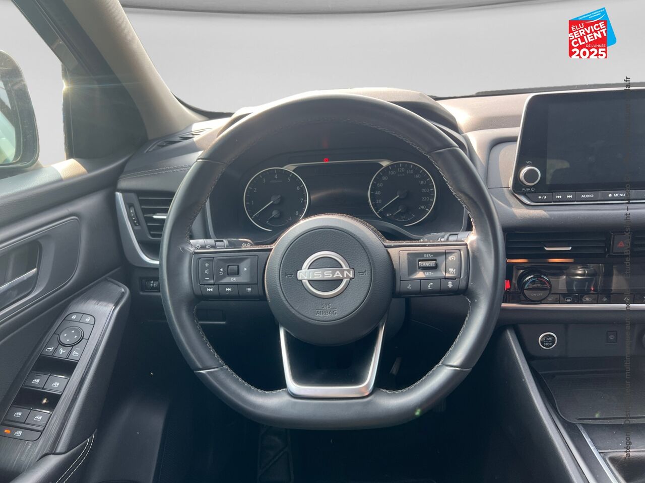 Véhicule d'occasion NISSAN QASHQAI 1.3 MILD HYBRID 140CH BUSINESS EDITION CAMERA chez Nissan Qashqai occasion