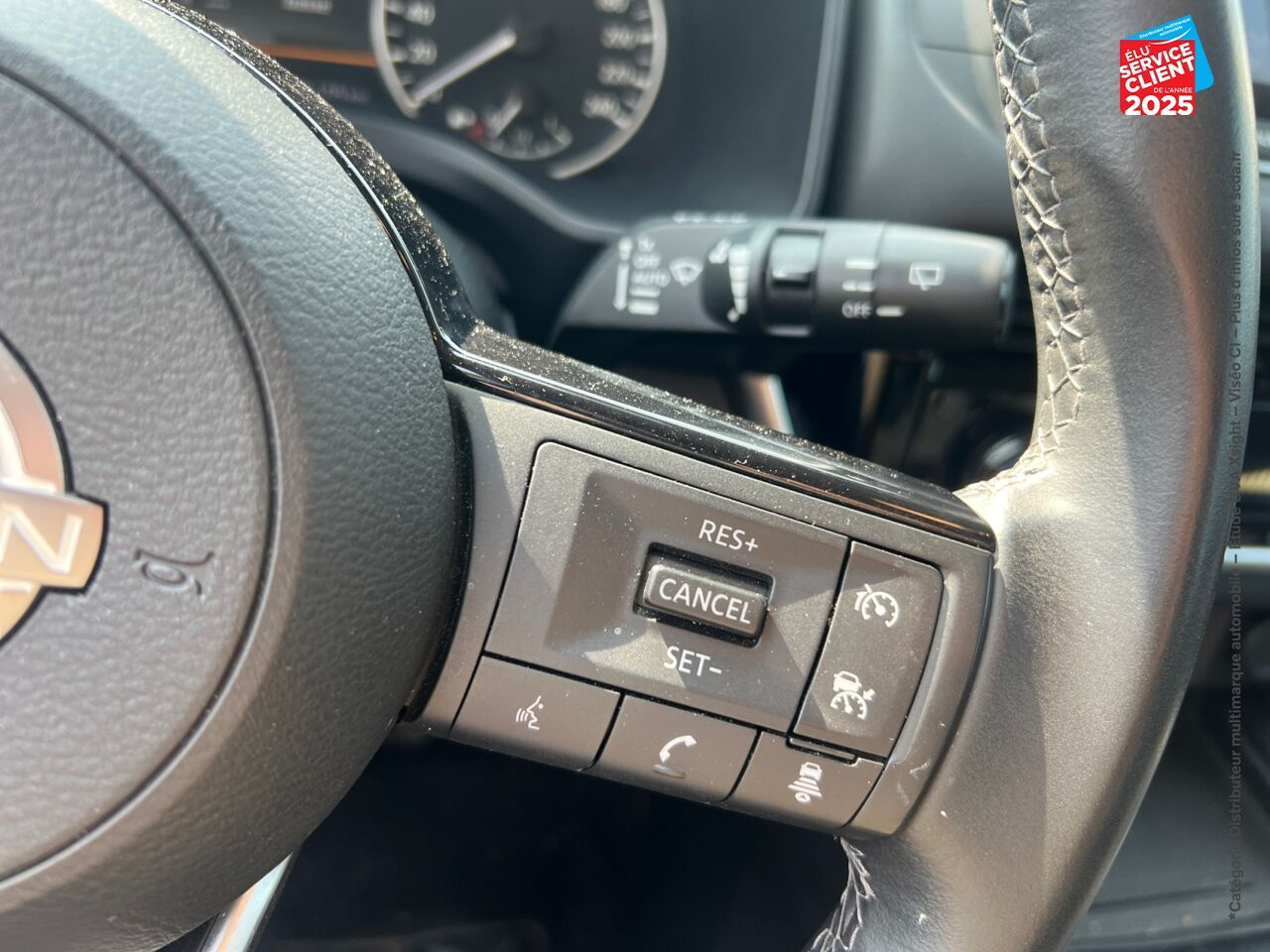 Véhicule d'occasion NISSAN QASHQAI 1.3 MILD HYBRID 140CH BUSINESS EDITION CAMERA chez Nissan Qashqai occasion