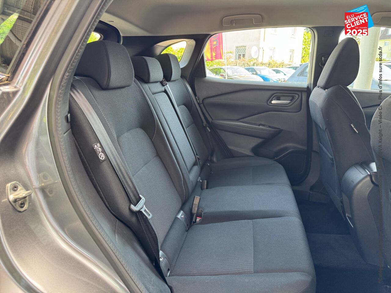 Véhicule d'occasion NISSAN QASHQAI 1.3 MILD HYBRID 140CH BUSINESS EDITION chez Toyota Verdun