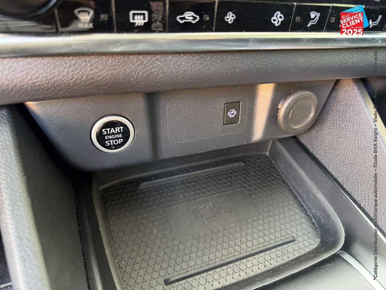 Véhicule d'occasion NISSAN QASHQAI 1.3 MILD HYBRID 140CH BUSINESS EDITION CAMERA chez Renault Colmar