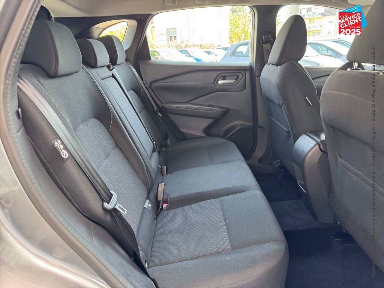 Véhicule d'occasion NISSAN QASHQAI 1.3 MILD HYBRID 140CH BUSINESS EDITION CAMERA chez Renault Colmar