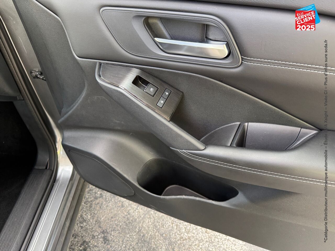 Véhicule d'occasion NISSAN QASHQAI 1.3 MILD HYBRID 140CH BUSINESS EDITION CAMERA chez Renault Colmar