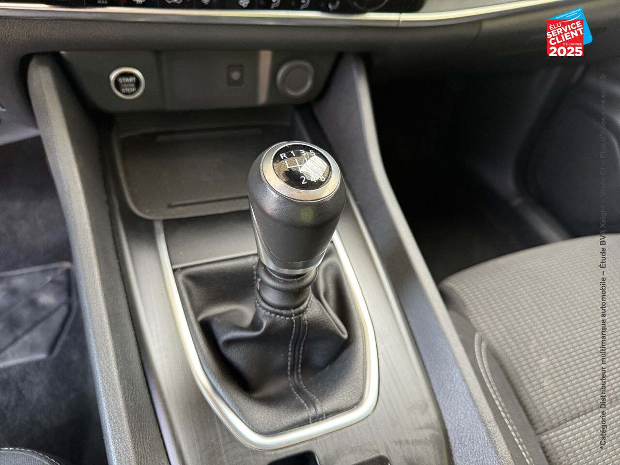 Véhicule d'occasion NISSAN QASHQAI 1.3 MILD HYBRID 140CH BUSINESS EDITION CAMERA chez Renault Colmar
