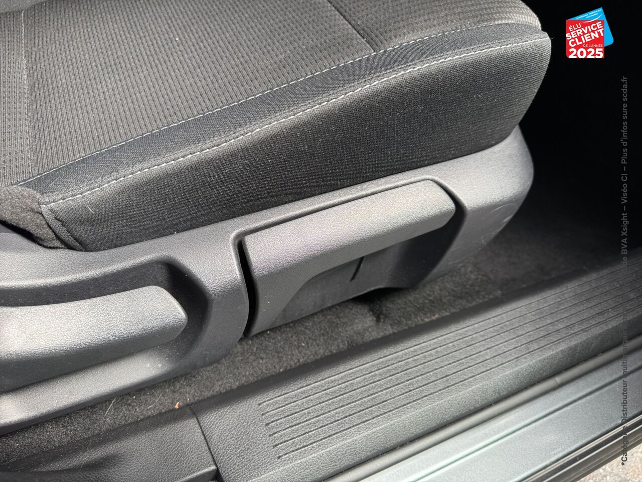 Véhicule d'occasion NISSAN QASHQAI 1.3 MILD HYBRID 140CH BUSINESS EDITION CAMERA chez Renault Colmar