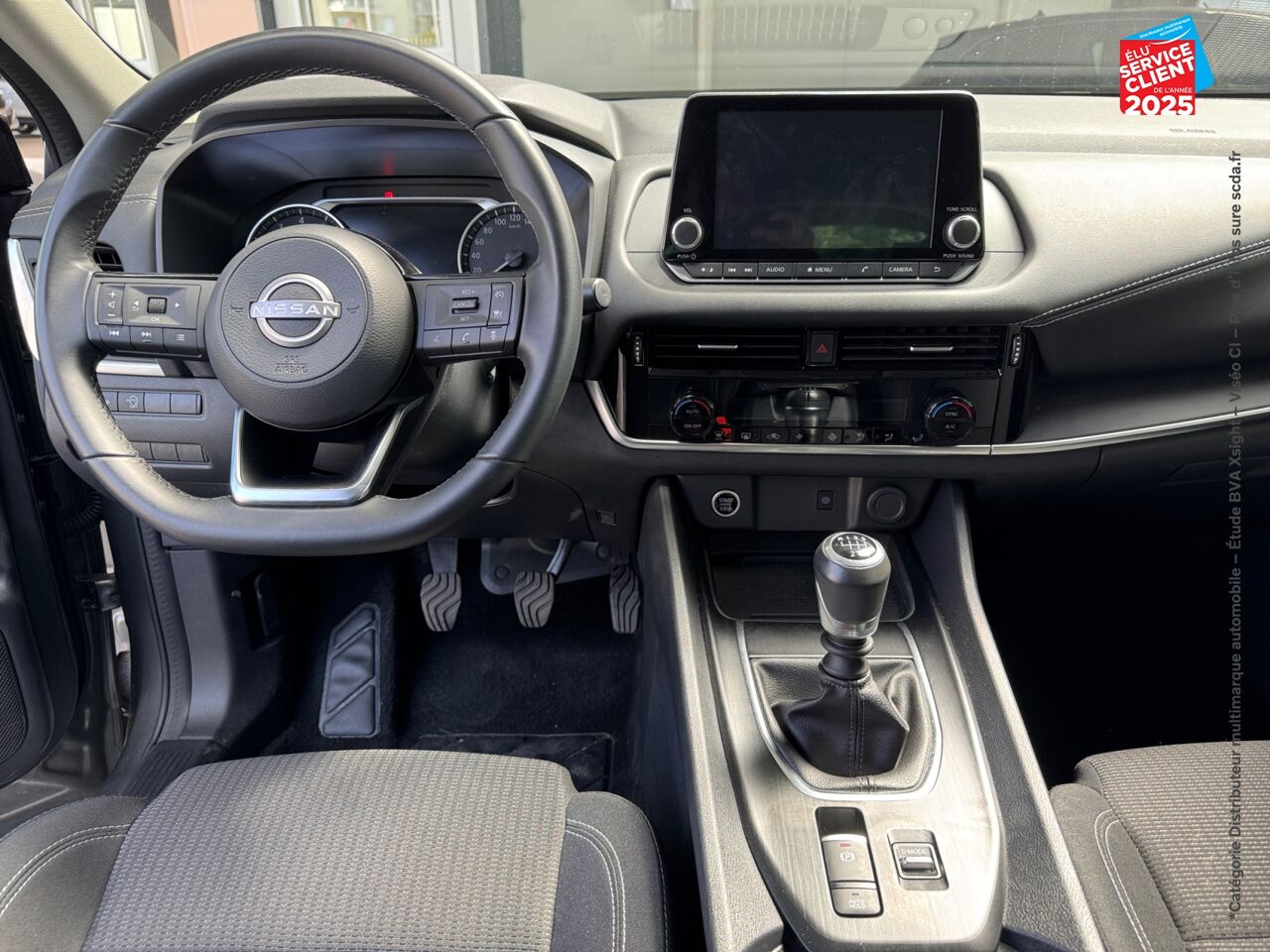 Véhicule d'occasion NISSAN QASHQAI 1.3 MILD HYBRID 140CH BUSINESS EDITION CAMERA chez Renault Colmar