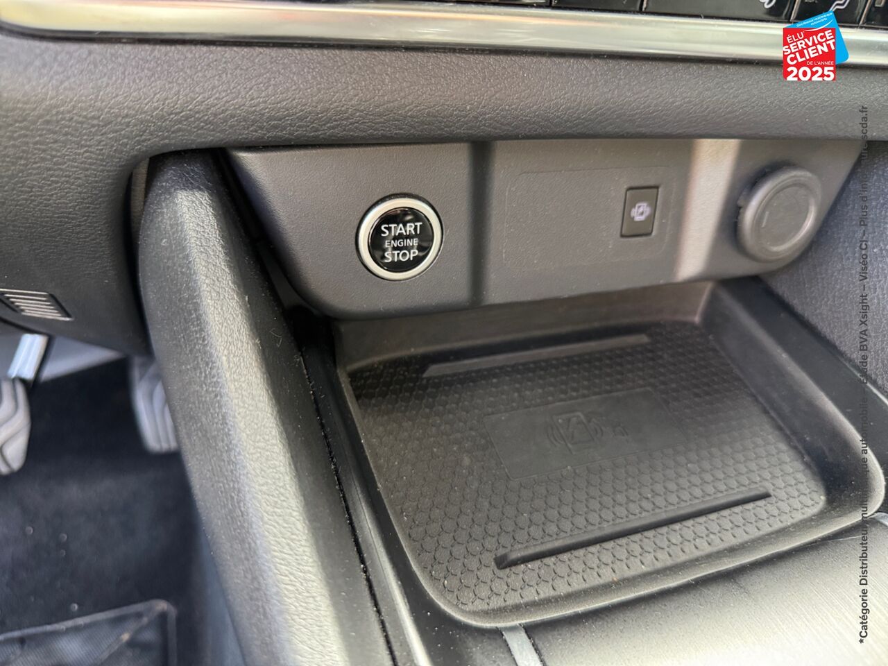 Véhicule d'occasion NISSAN QASHQAI 1.3 MILD HYBRID 140CH BUSINESS EDITION CAMERA chez Renault Colmar