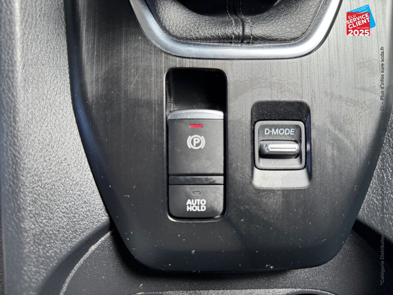 Véhicule d'occasion NISSAN QASHQAI 1.3 MILD HYBRID 140CH BUSINESS EDITION CAMERA chez Renault Colmar