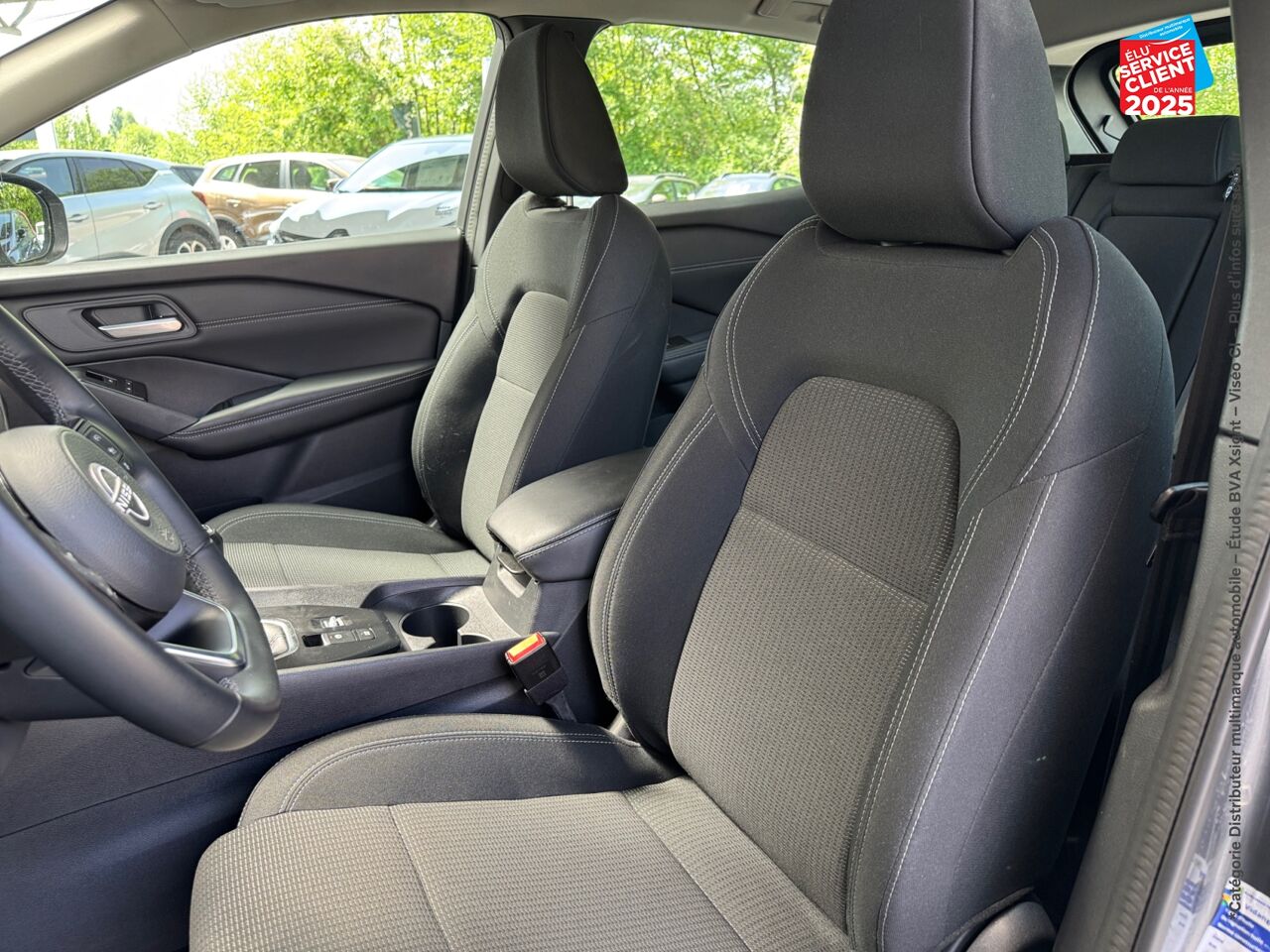 Véhicule d'occasion NISSAN QASHQAI 1.3 MILD HYBRID 140CH BUSINESS EDITION chez Toyota Sarreguemines