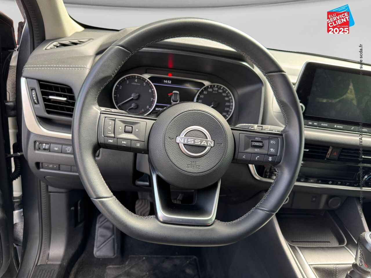 Véhicule d'occasion NISSAN QASHQAI 1.3 MILD HYBRID 140CH BUSINESS EDITION CAMERA chez Nissan Juke occasion