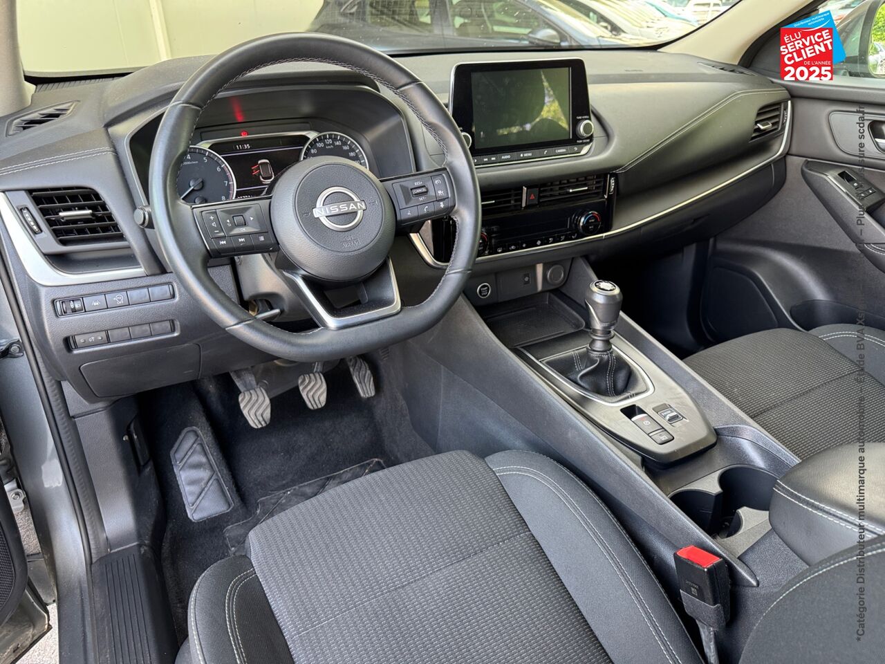 Véhicule d'occasion NISSAN QASHQAI 1.3 MILD HYBRID 140CH BUSINESS EDITION CAMERA chez Toyota Bar le Duc