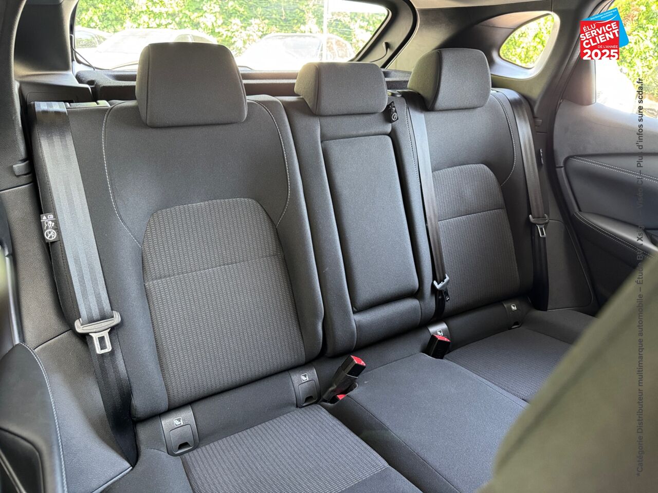 Véhicule d'occasion NISSAN QASHQAI 1.3 MILD HYBRID 140CH BUSINESS EDITION CAMERA chez Toyota Bar le Duc