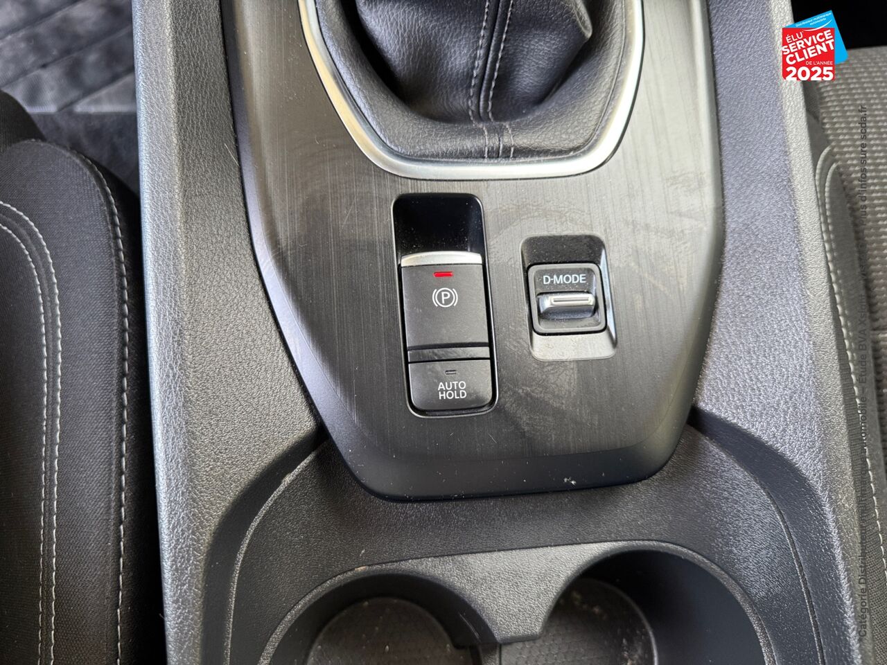 Véhicule d'occasion NISSAN QASHQAI 1.3 MILD HYBRID 140CH BUSINESS EDITION chez Renault Sélestat