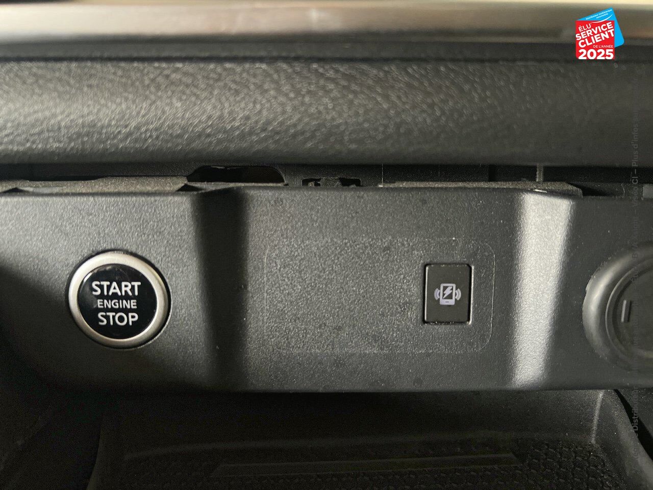 Véhicule d'occasion NISSAN QASHQAI 1.3 MILD HYBRID 140CH BUSINESS EDITION CAMERA chez Fiat Belfort