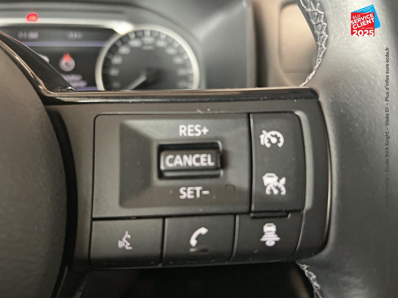 Véhicule d'occasion NISSAN QASHQAI 1.3 MILD HYBRID 140CH BUSINESS EDITION CAMERA chez Fiat Belfort