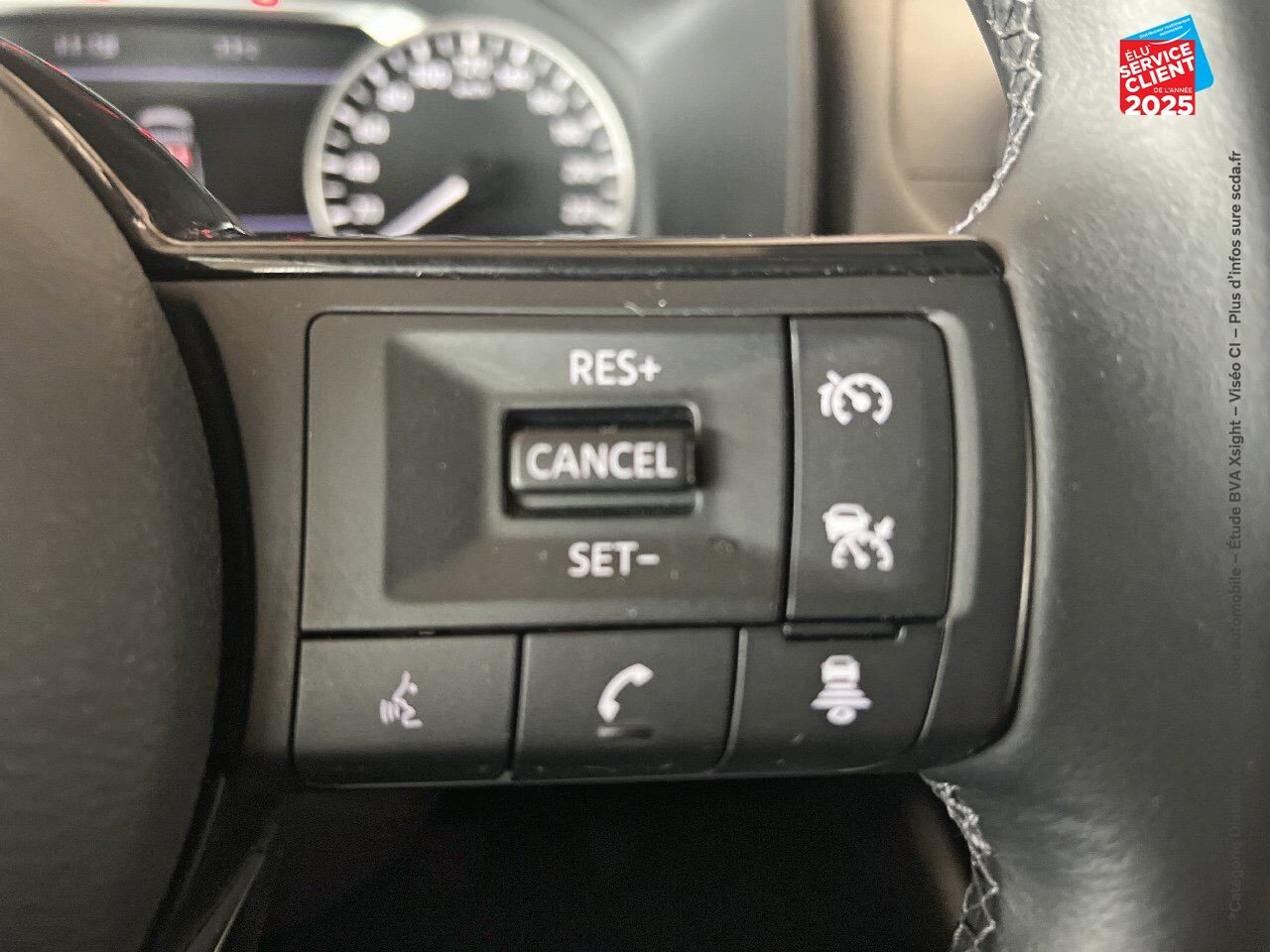 Véhicule d'occasion NISSAN QASHQAI 1.3 MILD HYBRID 140CH BUSINESS EDITION CAMERA chez Nissan Colmar
