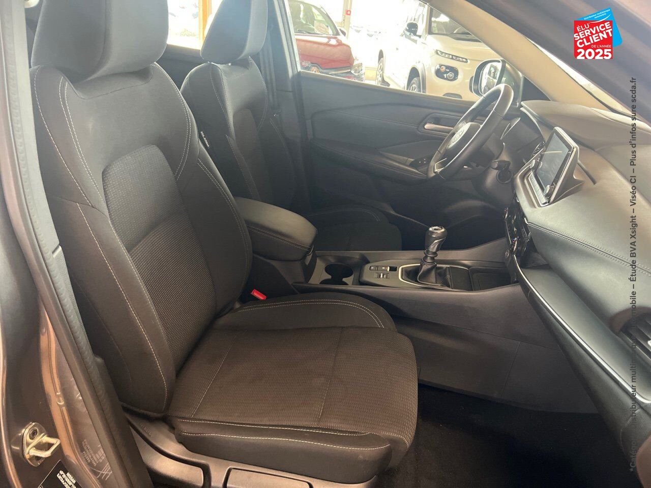 Véhicule d'occasion NISSAN QASHQAI 1.3 MILD HYBRID 140CH BUSINESS EDITION CAMERA chez Fiat Dijon
