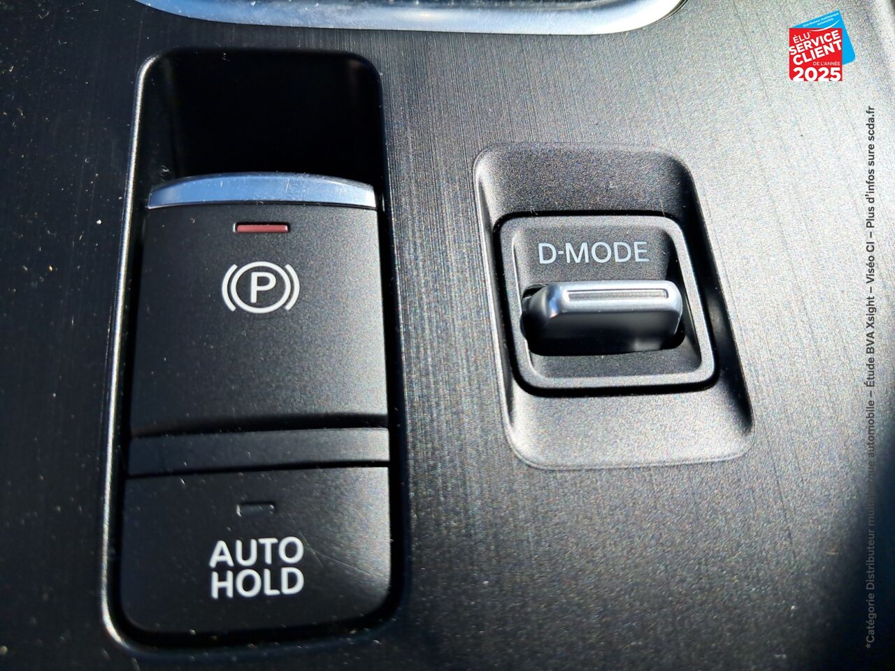 Véhicule d'occasion NISSAN QASHQAI 1.3 MILD HYBRID 140CH BUSINESS EDITION 2022 chez Toyota Bar le Duc