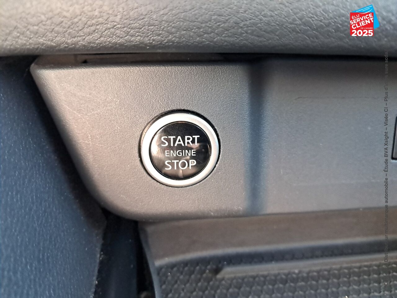 Véhicule d'occasion NISSAN QASHQAI 1.3 MILD HYBRID 140CH BUSINESS EDITION 2022 chez Toyota Bar le Duc