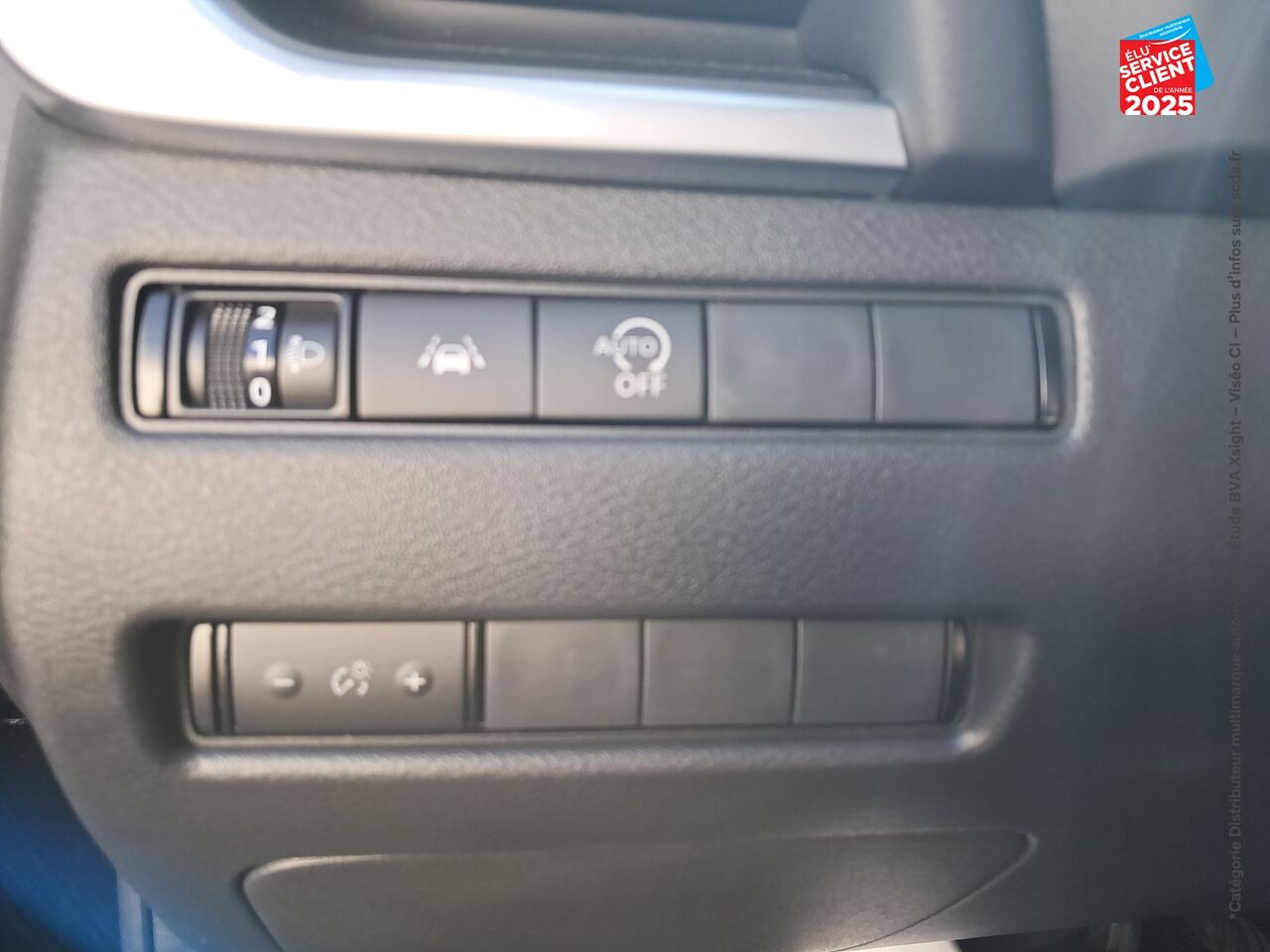Véhicule d'occasion NISSAN QASHQAI 1.3 MILD HYBRID 140CH BUSINESS EDITION 2022 chez Toyota Bar le Duc