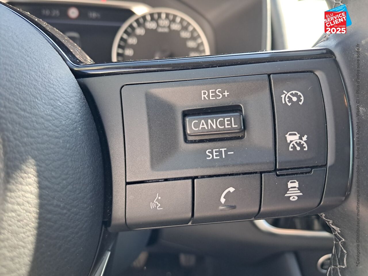 Véhicule d'occasion NISSAN QASHQAI 1.3 MILD HYBRID 140CH BUSINESS EDITION 2022 chez Toyota Bar le Duc
