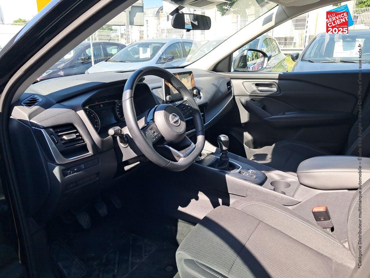 Véhicule d'occasion NISSAN QASHQAI 1.3 MILD HYBRID 140CH BUSINESS EDITION 2022 chez Hyundai Chalons