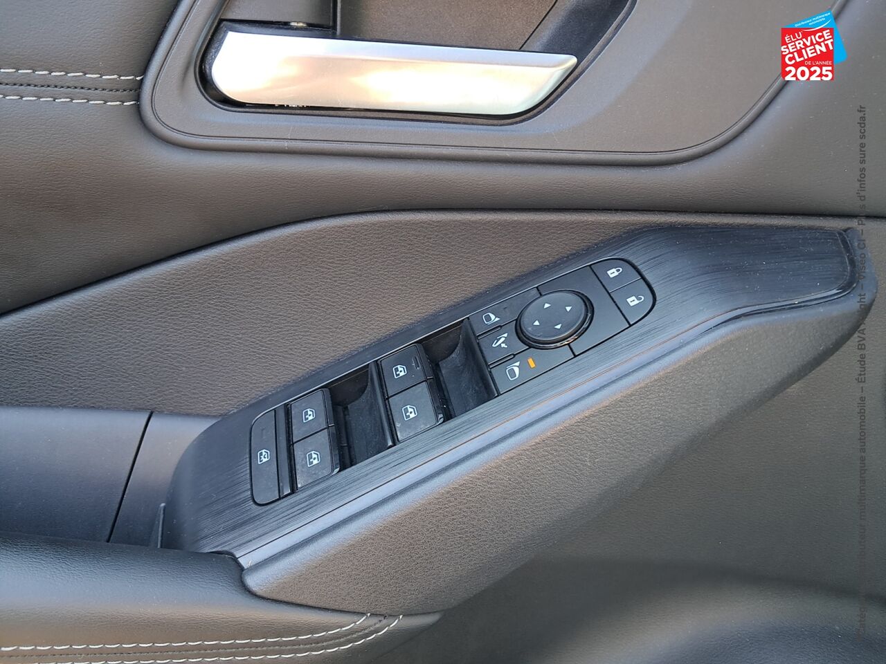 Véhicule d'occasion NISSAN QASHQAI 1.3 MILD HYBRID 140CH BUSINESS EDITION 2022 chez Hyundai Chalons