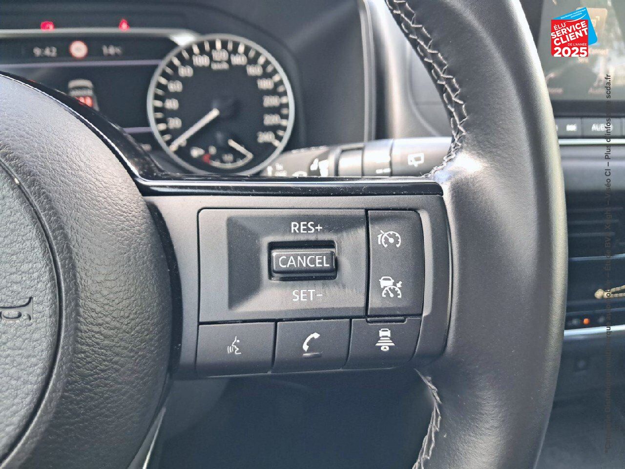 Véhicule d'occasion NISSAN QASHQAI 1.3 MILD HYBRID 140CH BUSINESS EDITION 2022 CAMERA chez Toyota Thionville