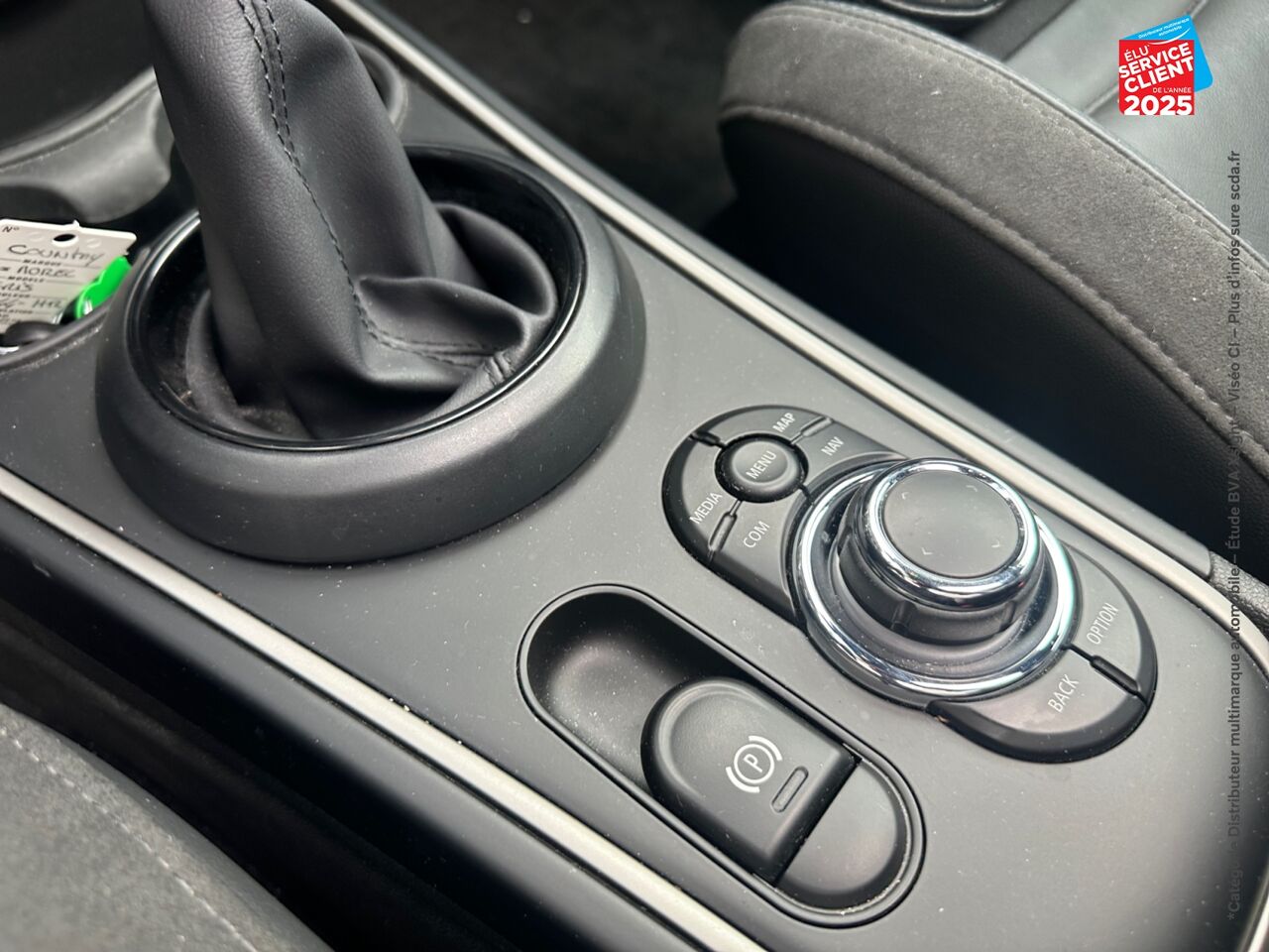 Véhicule d'occasion MINI COUNTRYMAN COOPER SE 125CH + 95CH EDITION PREMIUM PLUS ALL4 BVA6 chez Hyundai Besançon