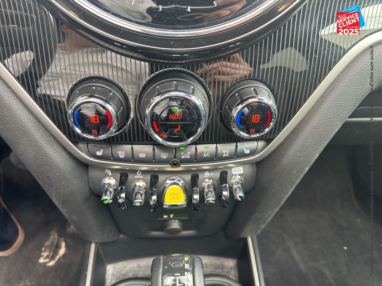Véhicule d'occasion MINI COUNTRYMAN COOPER SE 125CH + 95CH EDITION PREMIUM PLUS ALL4 BVA6 chez Hyundai Besançon