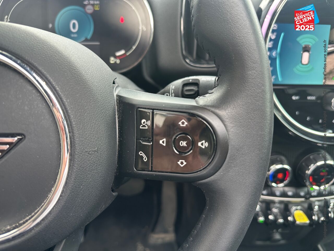 Véhicule d'occasion MINI COUNTRYMAN COOPER SE 125CH + 95CH EDITION PREMIUM PLUS ALL4 BVA6 chez Hyundai Besançon