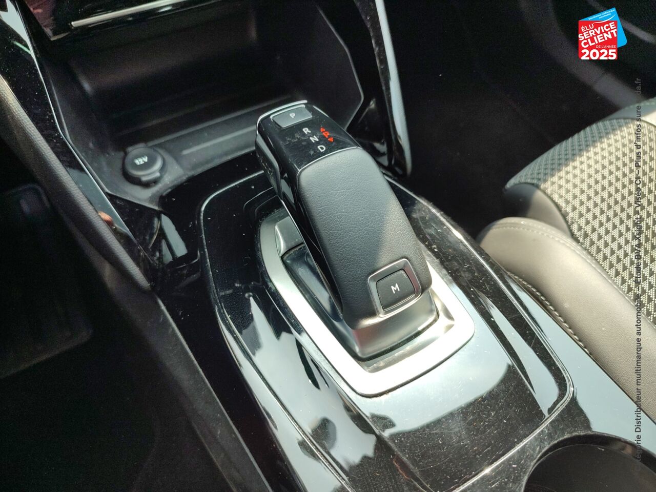 Véhicule d'occasion PEUGEOT 2008 1.5 BLUEHDI 130CH S/S GT LINE EAT8 7CV TOUVRANT GPS CAMERA CARPLAY chez Toyota Thionville