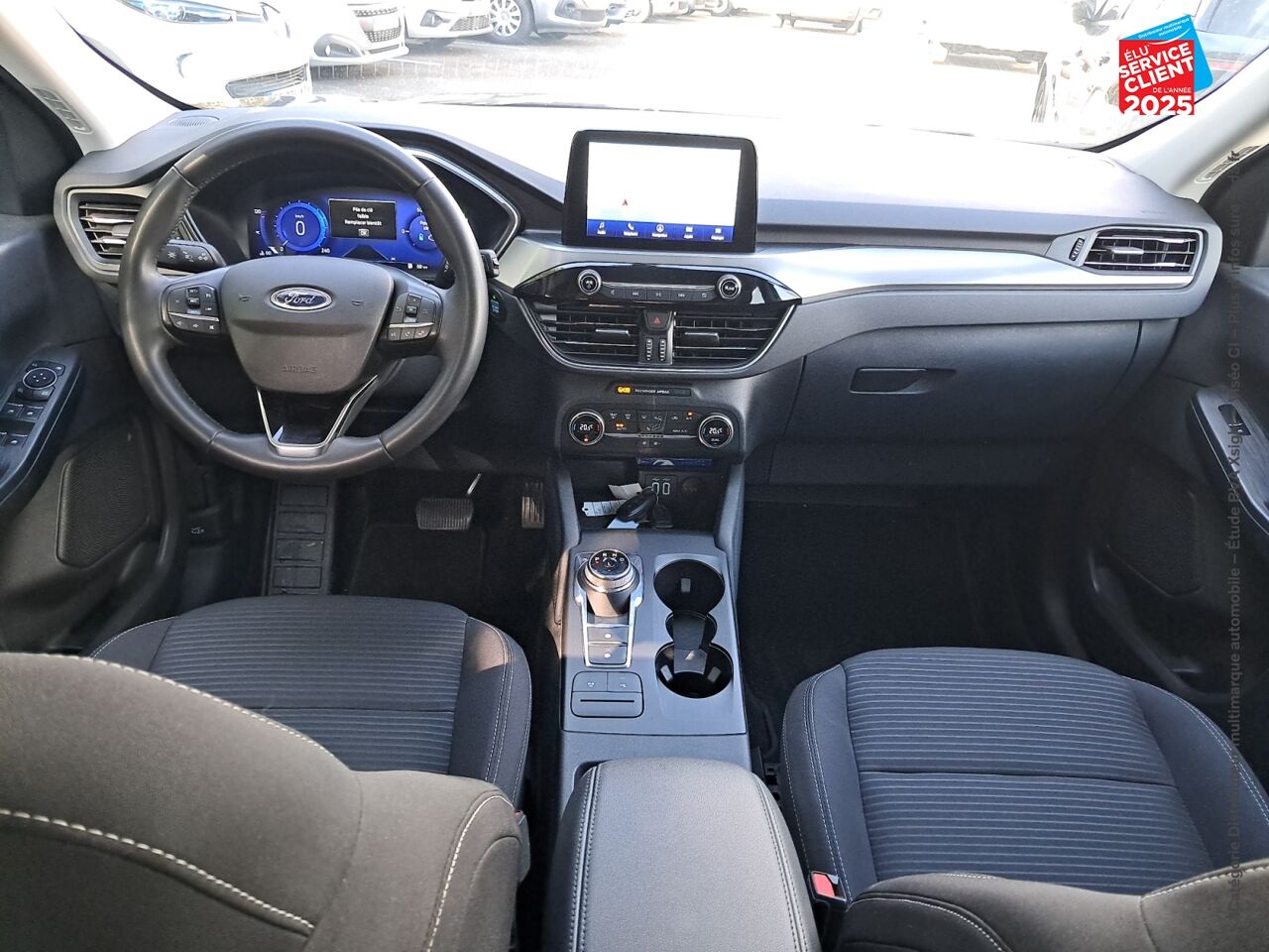 Véhicule d'occasion FORD KUGA 2.5 DURATEC 190CH FHEV E85 TITANIUM BVA chez Renault Saint-Louis