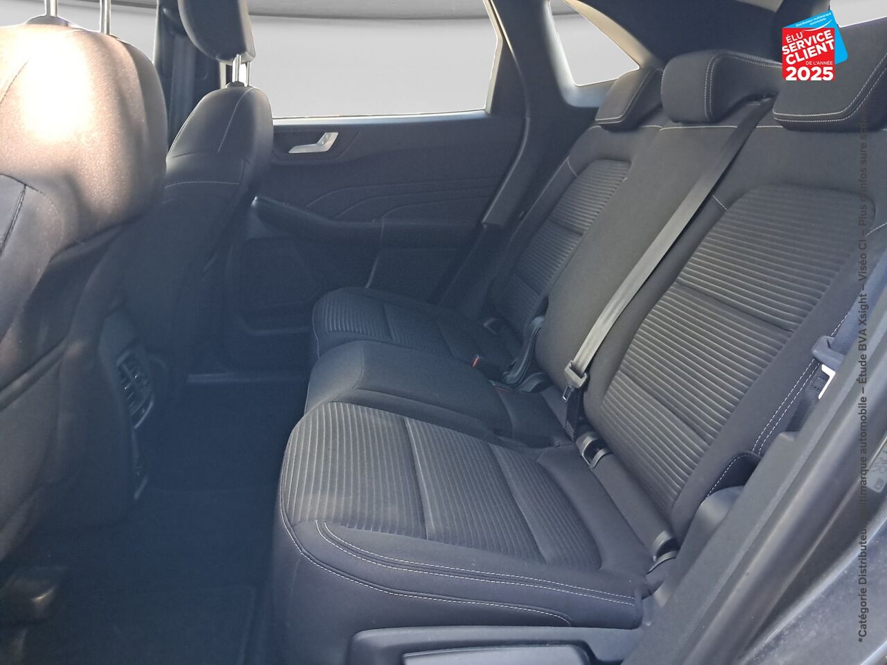 Véhicule d'occasion FORD KUGA 2.5 DURATEC 190CH FHEV E85 TITANIUM BVA chez Renault Saint-Louis