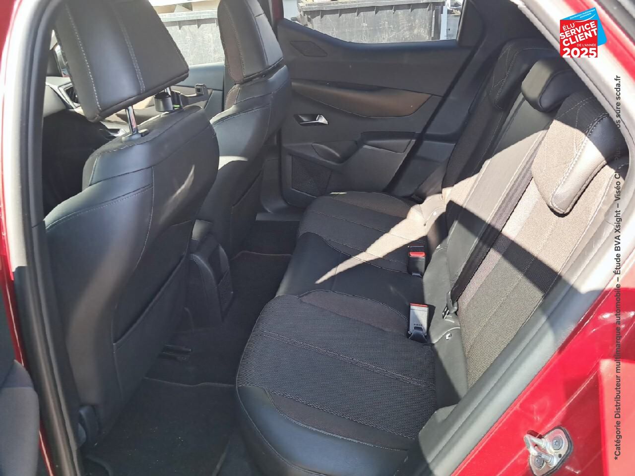 Véhicule d'occasion DS DS 3 CROSSBACK PURETECH 130CH SO CHIC AUTOMATIQUE CAMERA chez MINI Besançon