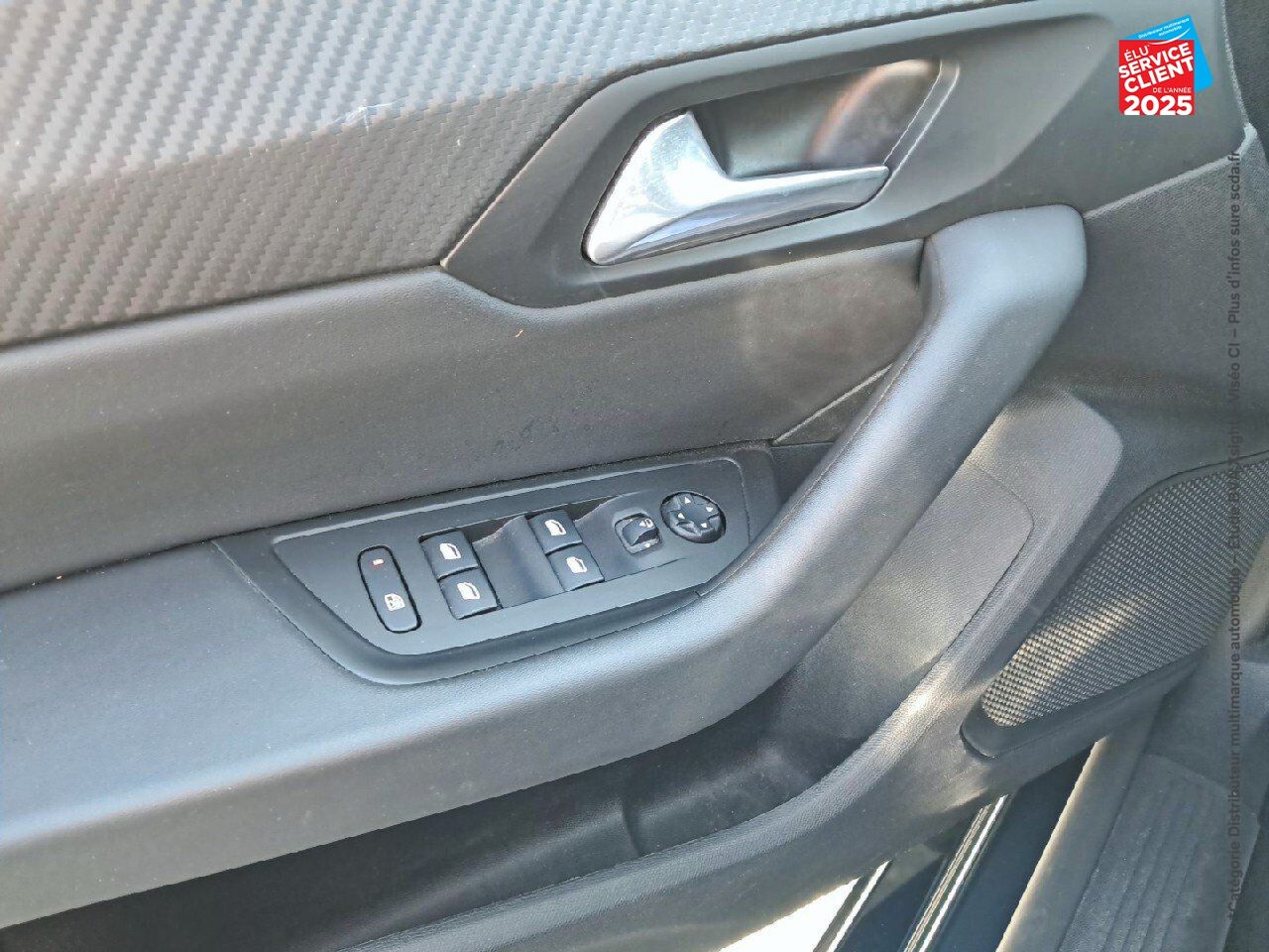 Véhicule d'occasion PEUGEOT 508 SW HYBRID 225CH ALLURE PACK E-EAT8 chez Renault Saint-Louis