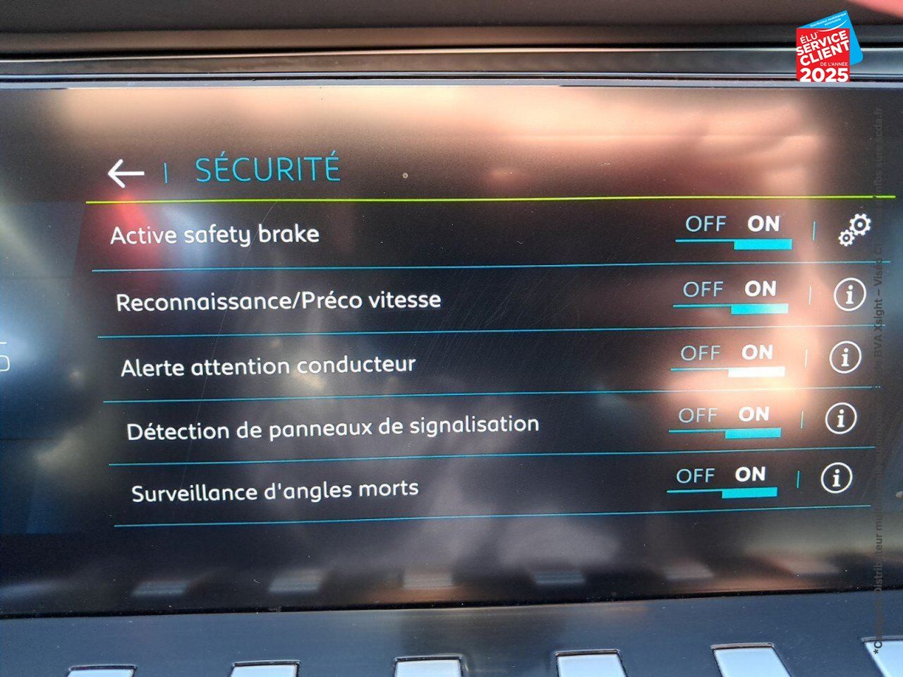 Véhicule d'occasion PEUGEOT 508 SW HYBRID 225CH ALLURE PACK E-EAT8 chez Renault Saint-Louis