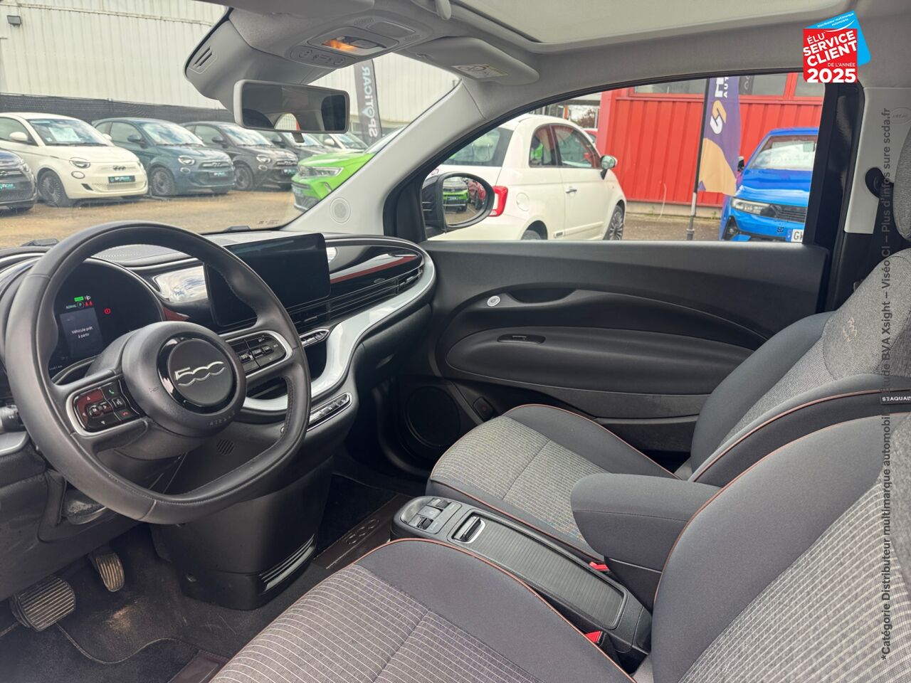 Véhicule d'occasion FIAT 500 E 118CH ICONE TPANO chez Fiat Dijon