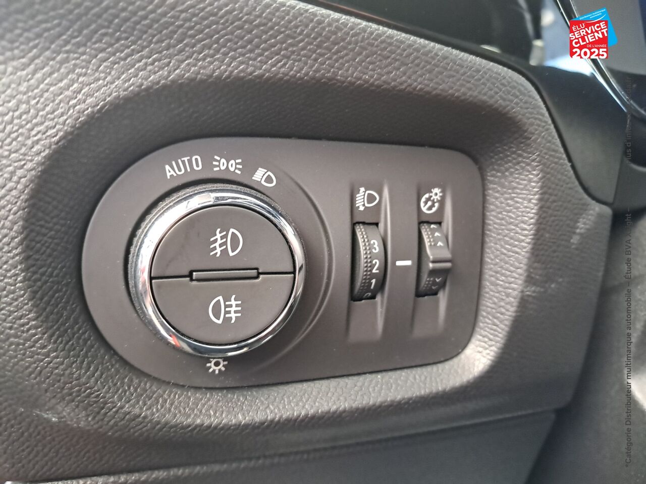 Véhicule d'occasion OPEL CORSA CORSA-E 136CH GS LINE chez Toyota Thionville