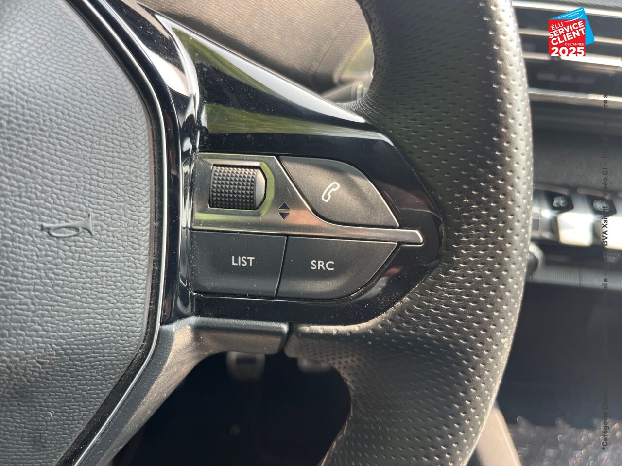 Véhicule d'occasion PEUGEOT 3008 1.2 PURETECH 130CH GT LINE SS chez Dacia Belfort