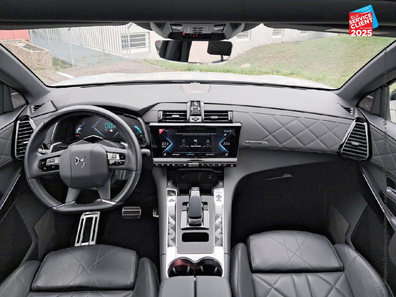 Véhicule d'occasion DS DS 7 CROSSBACK E-TENSE 4X4 300CH RIVOLI chez Toyota Thionville