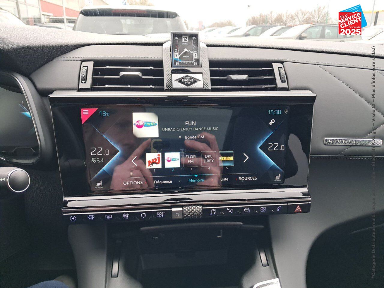 Véhicule d'occasion DS DS 7 CROSSBACK E-TENSE 4X4 300CH RIVOLI chez Toyota Thionville