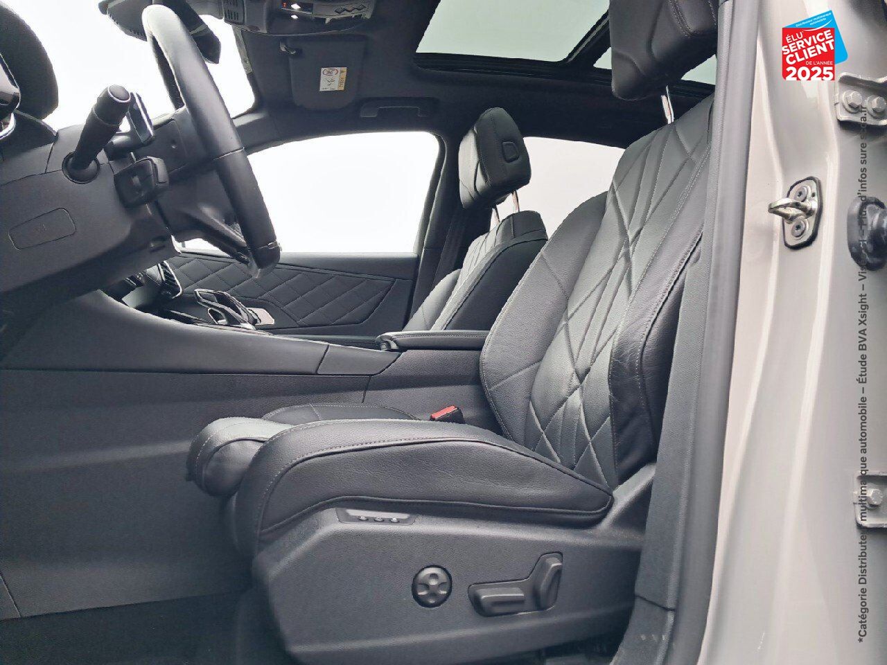 Véhicule d'occasion DS DS 7 CROSSBACK E-TENSE 4X4 300CH RIVOLI chez Toyota Thionville