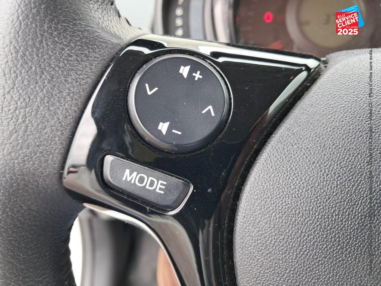 Véhicule d'occasion CITROEN C1 AIRSCAPE VTI 72 S/S SHINE 3P E6.D GPS chez Renault Colmar