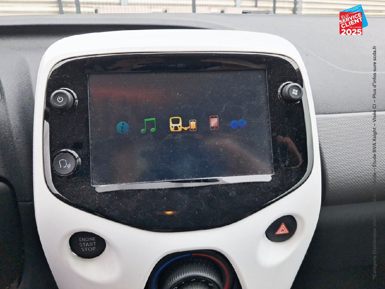 Véhicule d'occasion CITROEN C1 AIRSCAPE VTI 72 S/S SHINE 3P E6.D GPS chez Renault Colmar