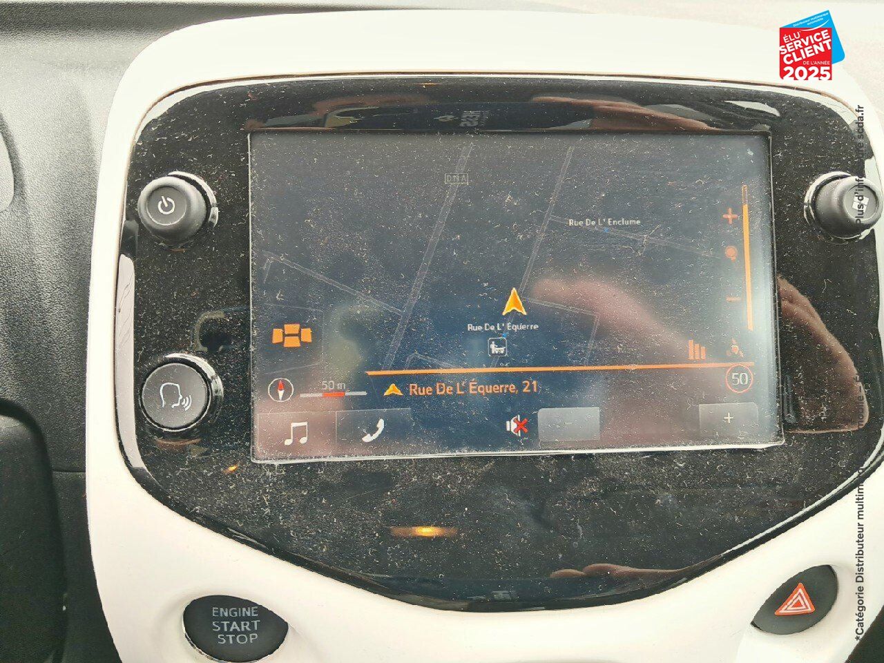 Véhicule d'occasion CITROEN C1 AIRSCAPE VTI 72 S/S SHINE 3P E6.D GPS chez Renault Colmar