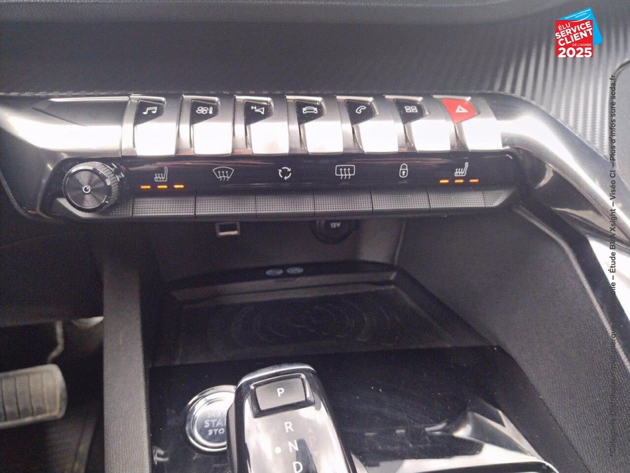 Véhicule d'occasion PEUGEOT 5008 1.5 BLUEHDI 130CH SS ACTIVE BUSINESS EAT8 chez Renault Saint-Louis